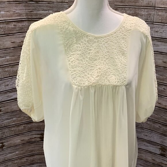 YA LOS ANGELES Ivory Crochet Silk Top NWT - Picture 2 of 10